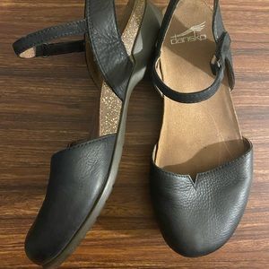 Dansko black flats